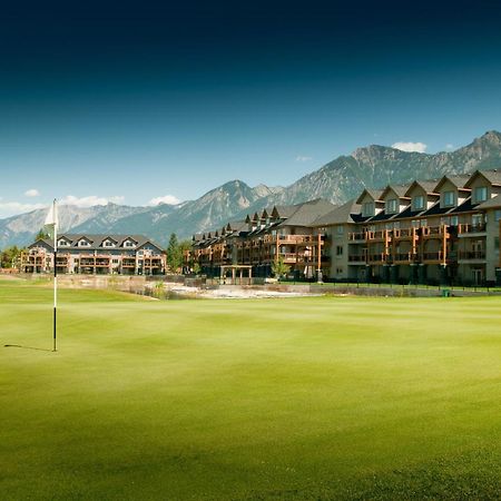 Bighorn Meadows Resort Рейдиум-Хот-Спрингс Экстерьер фото